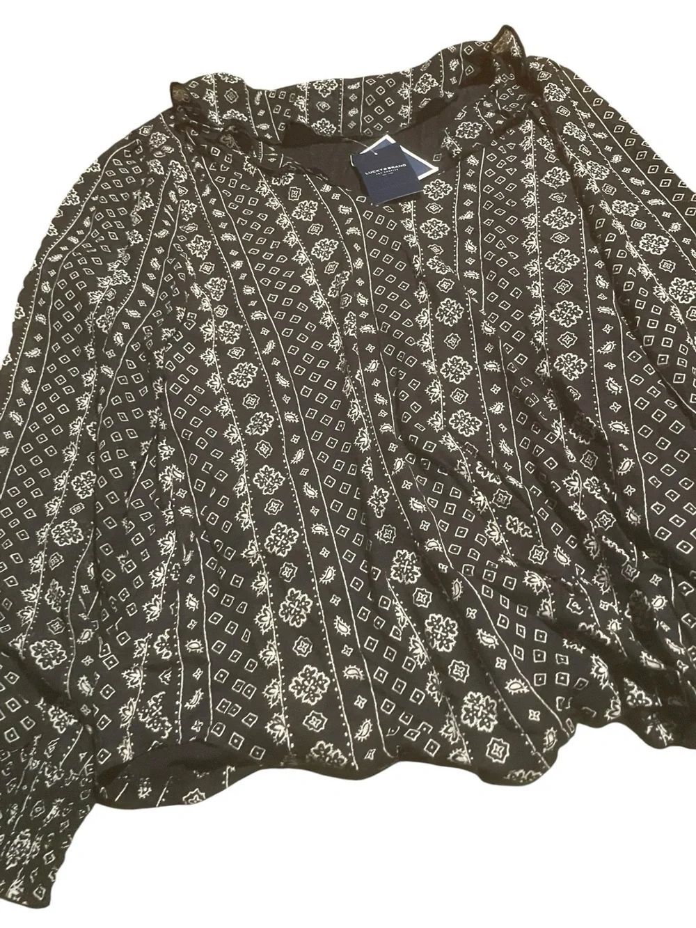 Lucky Brand Black & tan Printed V-Neck Blouse new with tags